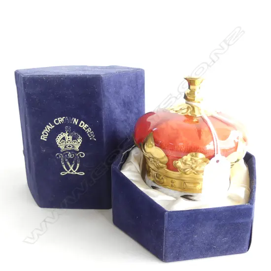 A Royal Crown Derby porcelain paperweight Wedding of William & Catherine Commemorative Coronet